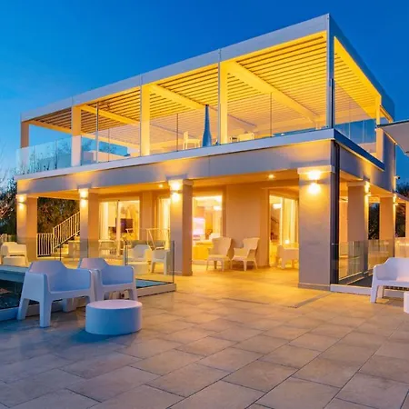 La Perla Tra Gli Ulivi 12, Emma ヴィラ *