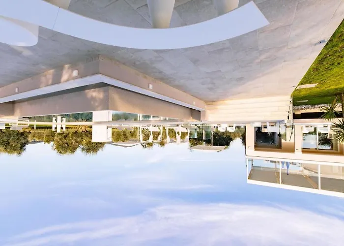 La Perla Tra Gli Ulivi 12, Emma