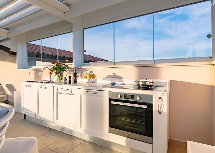 ヴィラ La Perla Tra Gli Ulivi 12, Emma