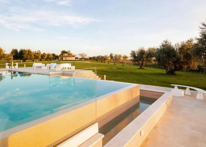 La Perla Tra Gli Ulivi 12, Emma ヴィラ